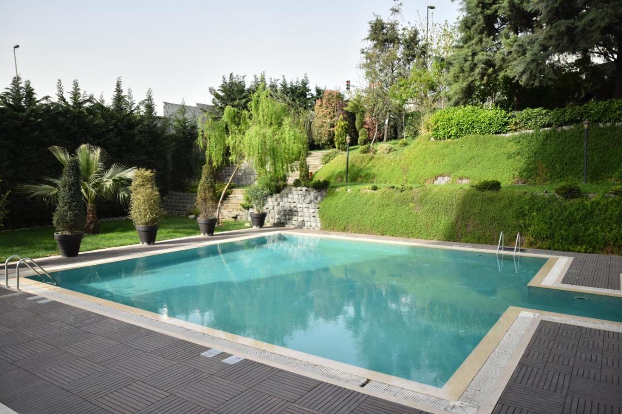 イスタンブール ギョネン ホテル エクステリア 写真 Swimming pool