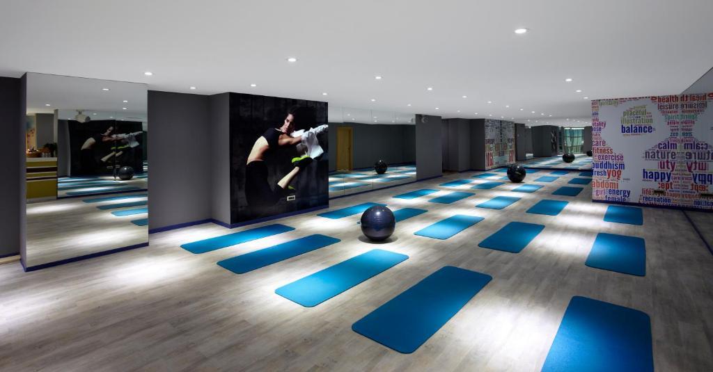 イスタンブール ギョネン ホテル エクステリア 写真 The gym at the hotel