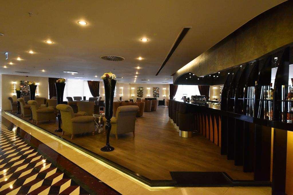 イスタンブール ギョネン ホテル エクステリア 写真 The lounge at the airport