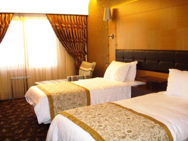 イスタンブール ギョネン ホテル エクステリア 写真 A room at the hotel